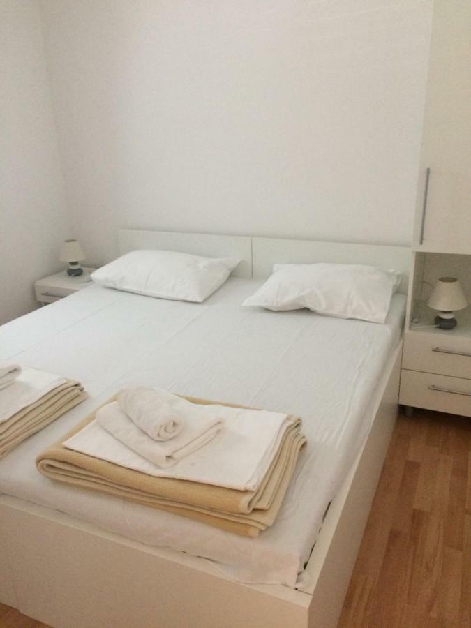 Orchidea 1 Apartment *